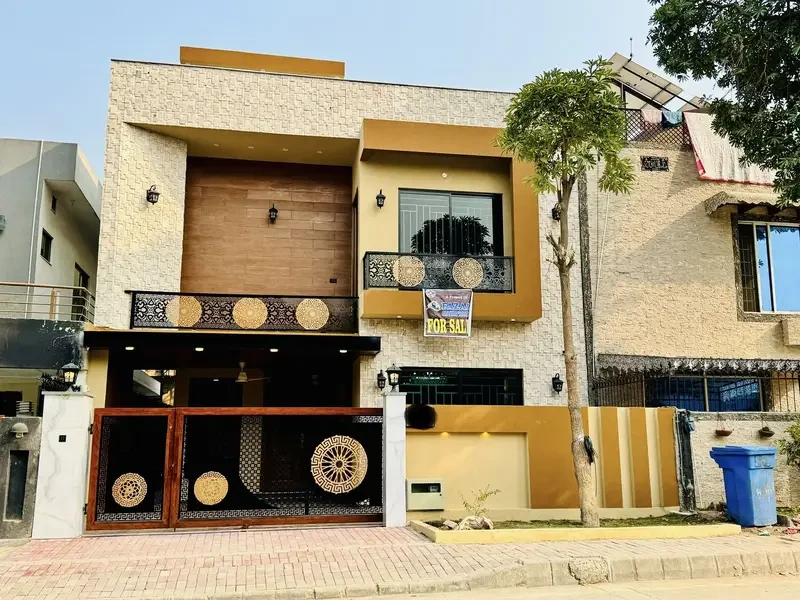 Villa For Sale In Bahria Town Phase 2, Rawalpindi